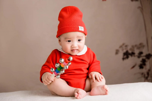 广州借卵试管代怀包男孩宝宝拉肚子高烧