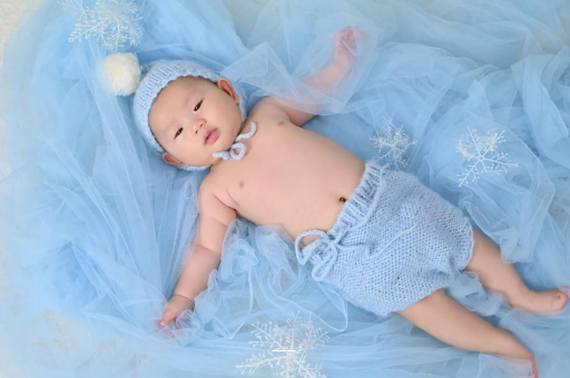 广州借卵试管代怀包男孩宝宝要不要穿袜子 广州借卵试管代怀包男孩宝宝要不要穿袜子