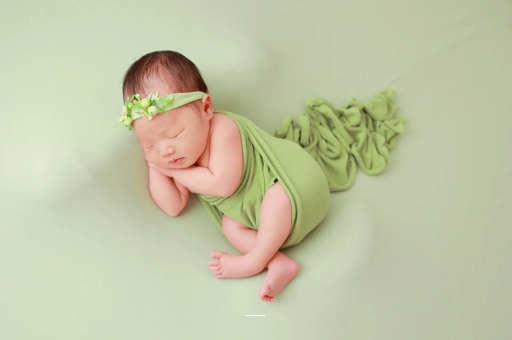 广州借卵试管代怀包男孩宝宝爱出汗怎么回事