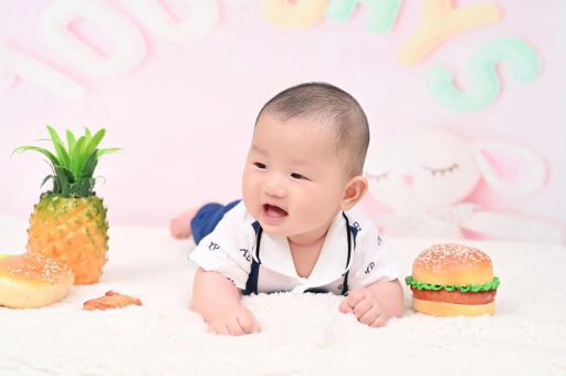 广州借卵试管代怀包男孩两岁宝宝晚上哭