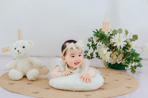 广州借卵试管代怀包男孩宝宝几个月可以坐